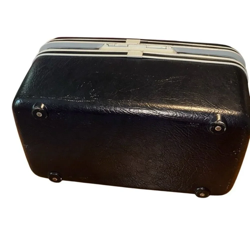 Vtg Blue Samsonite Navy Silhouette Hard Shell Train/Cosmetic/Makeup Case Chrome